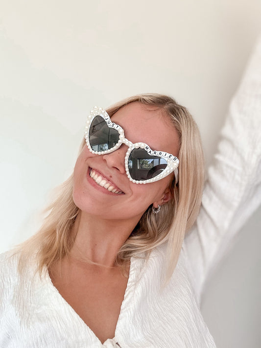 Just Married - Heart Sunglasses